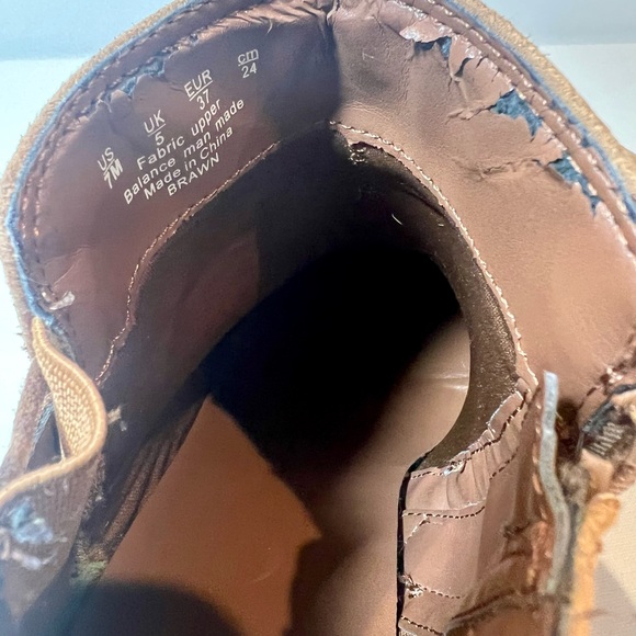 Fergalicious BRAWN Brown Tan Booties Heel Size 7 Zip Up - Picture 8 of 10